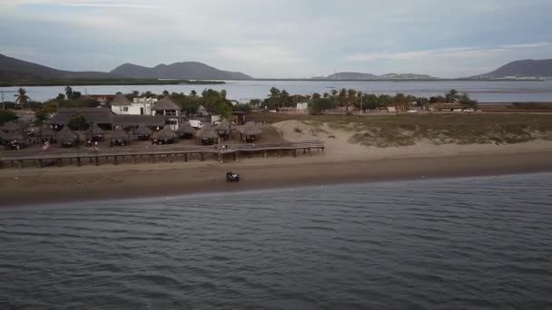 Рот Пляже Плане Моторцикла — стоковое видео