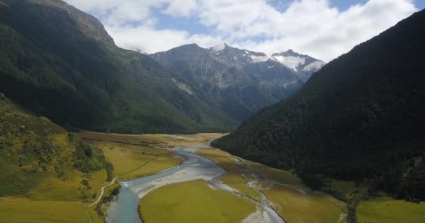 Vue Aérienne Regardant Autour Coin Une Énorme Vallée Nouvelle Zélande — Video