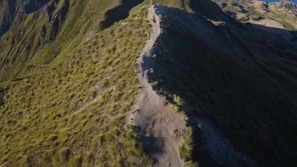 Tepat Atas Punggung Gunung Selandia Baru Wanaka Terkenal Mendaki Puncak — Stok Video