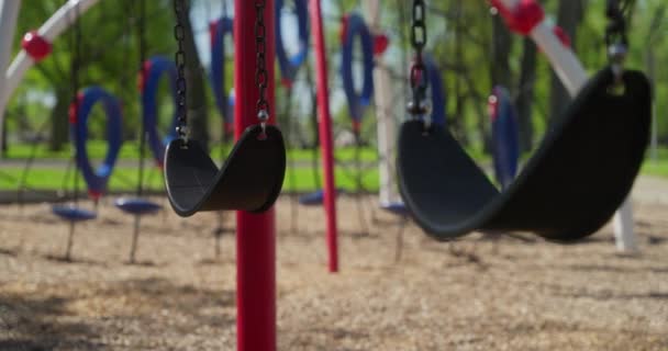 Close View Empty Chain Swings Swaying Wind Park Bismarck North — Stockvideo