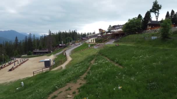 Flyover Gubawka Pohoří Gubalowka Blízkosti Polských Tatry Hory Slavná Turistická — Stock video