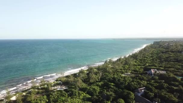 Pohled Ptačí Perspektivy Krásnou Tropickou Pobřežní Krajinu Přímořskou Plážovou Pláň — Stock video