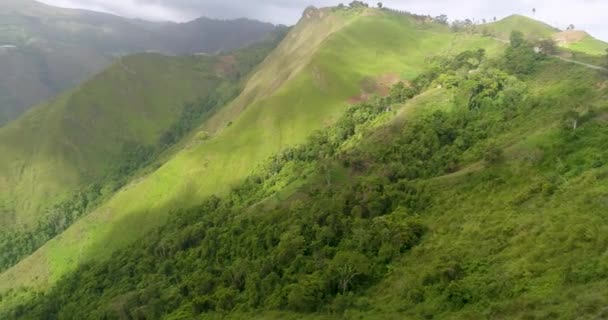 Widok Lotu Ptaka Zielone Góry Oszałamiający Krajobraz Przyrody Patelnia Lewo — Wideo stockowe