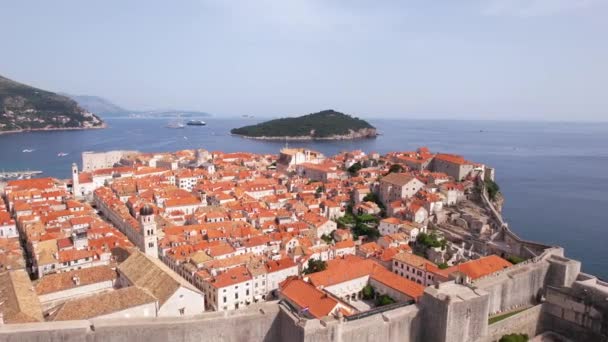 Dubrovnik Hırvatistan Eski Şehrin Hava Görüntüsü Adriyatik Denizi Üzerinde Popüler — Stok video