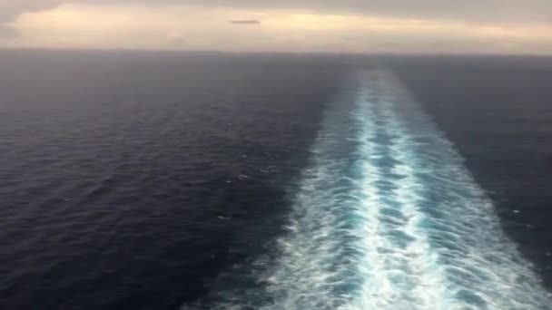 Denizdeki Büyük Bir Yolcu Gemisinden Görüntü — Stok video