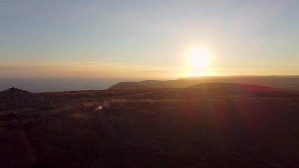 Amazing Aerial Drone Shot Sunrise Coastal Cliffs Winding Hiker Path — Stockvideo
