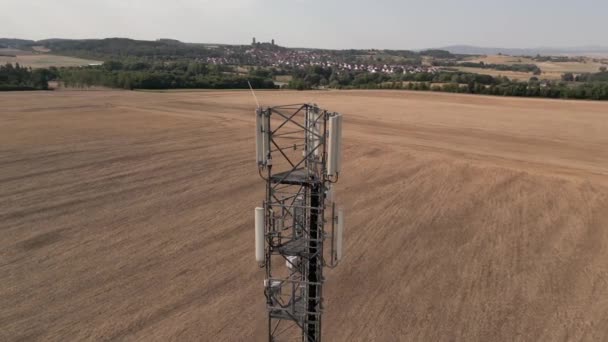 Disparo Dron Órbita Alrededor Torre Señal Teléfono Celular Hessen Alemania — Vídeos de Stock