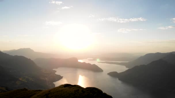 Tramonto Aereo Lungo Bordo Del Niederbauen Chulm Uri Svizzera Con — Video Stock