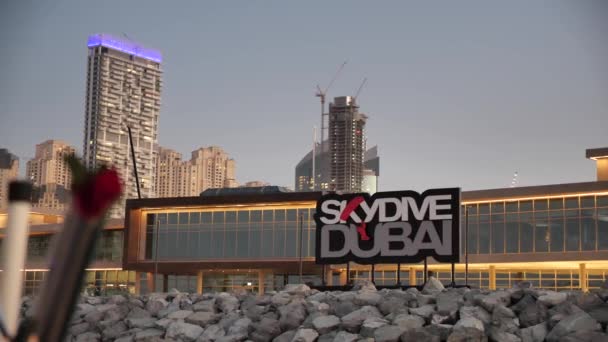 Skydive Dubai Harbor Location Beachfront Buildings Twilight View Boat Sailing — Stok Video