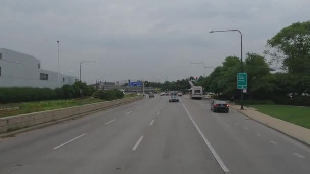Pov Truck Jazdy Kierunku Międzynarodowego Lotniska Chicago — Wideo stockowe