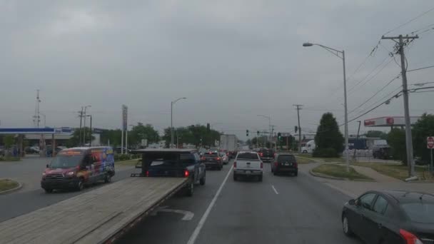 Pov 신호등에 있다가 초록색으로 바뀌면 트럭은 운전을 일리노이주 시카고 — 비디오