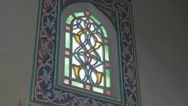 Zzet Paşa Camii Nin Içinde Canlı Vitray Penceresi — Stok video