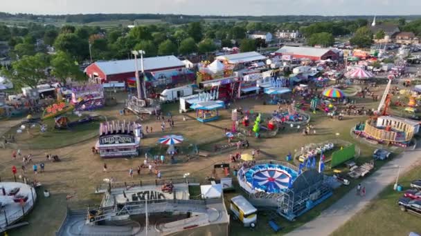 People Enjoy Carnival Games Chance Aerial View Rural Usa — Stock Video
