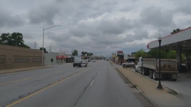 アメリカ インディアナ州のハモンド市で運転するハメ撮り撮影 — ストック動画