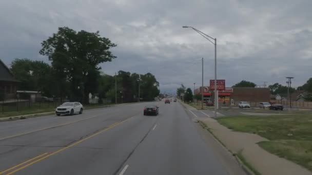 Vrachtwagen Gezichtspunt Rijden Een Weg Met Meer Auto Indiana Hammond — Stockvideo