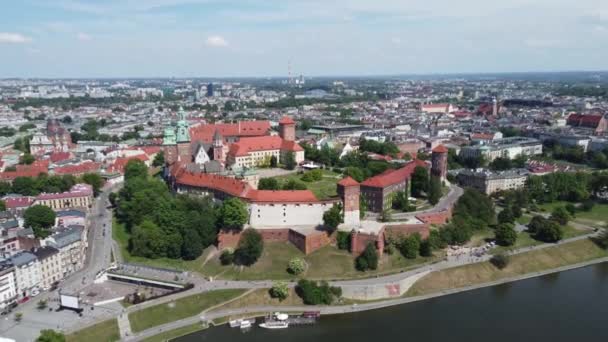 Flyover Wawel Royal Castle Cathedral Vistula Wisa Kraków Polska Stolica — Wideo stockowe