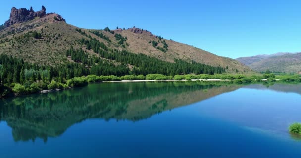 Luchtfoto Van Een Meer Het Noorden Van Patagonië — Stockvideo