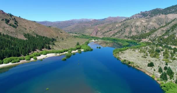 Luchtfoto Van Een Meer Het Noorden Van Patagonië — Stockvideo