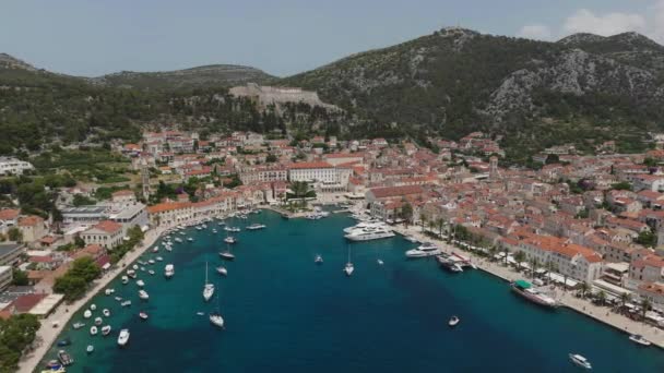 Aerial Shot Van Het Eiland Hvar Kroatië Europa — Stockvideo