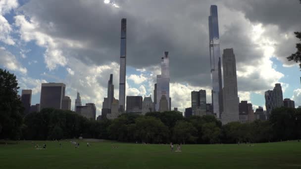 Skyline Van New York City Vanaf Het Central Park — Stockvideo