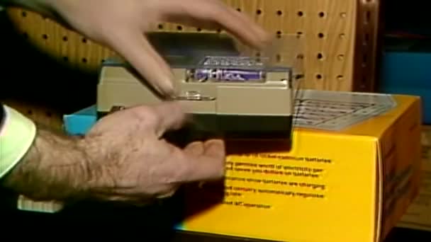 1983 Vintage Deluxe Nickel Cadmium Battery Charger — Stock Video