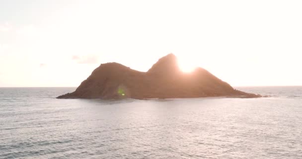 Východ Slunce Nad Moku Nui Ostrůvek Mokulua Oahu Havaj Letecký — Stock video