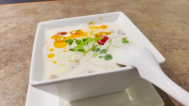 Thai Food Tom Kha Gai Soupe Poulet Crème Noix Coco — Video