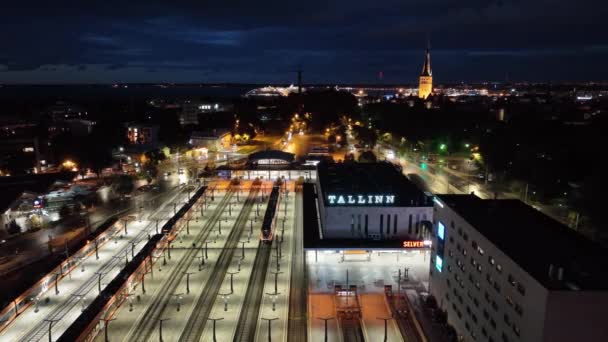 Tallinn Balti Pályaudvar Légi Kilátása Tallinn Észtország Vasútállomása — Stock videók