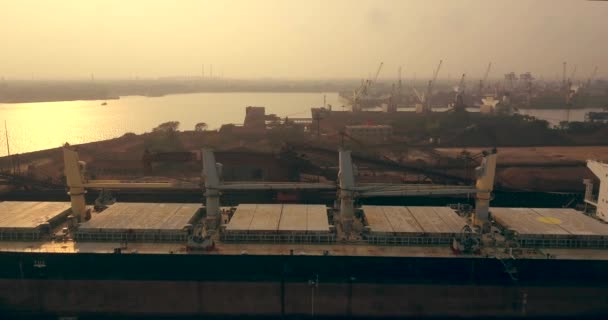 Grand Vraquier Cargo Port Paradip Pendant Coucher Soleil Odisha Inde — Video