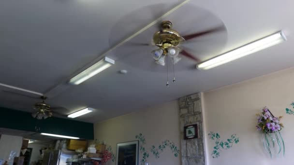 Ventilateur Celling Colling Vers Bas Restaurant Chinois Avec Une Résolution — Video