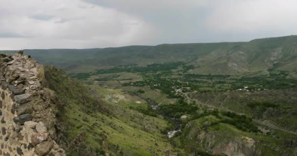 Tmogvi Kalesi Georgia Aspindza Daki Devasa Rocky Massif Tepesinde Yıkıldı — Stok video