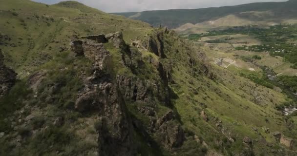 Gürcistan Daki Kura Nehri Üzerindeki Gorges Daki Tmogvi Kalesi Nin — Stok video