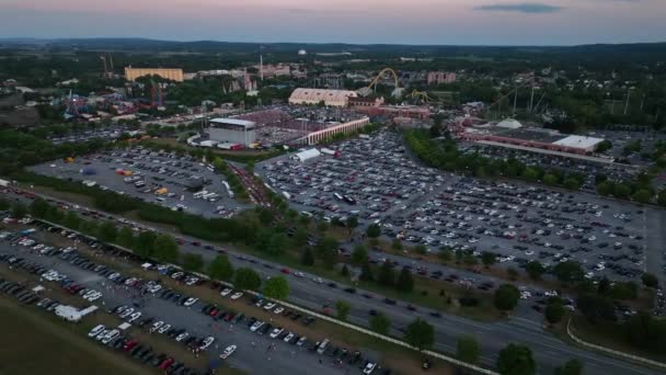 Letecký Pohled Hershey Pensylvánii Lidé Venkovním Koncertě Hershey Park Pozadí — Stock video