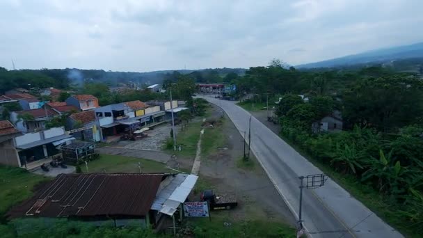 Pequeno Bairro Casas Estrada Indonésia Pequeno Paísvista Trem Janela — Vídeo de Stock