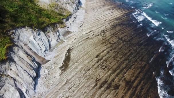 Vista Aerea Flysch Spiaggia Nei Paesi Baschi Nord Della Spagna — Video Stock