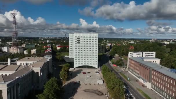 Edificio Conjunto Los Ministerios Centro Tallin Esquina Suur Ameerika Prnu — Vídeos de Stock