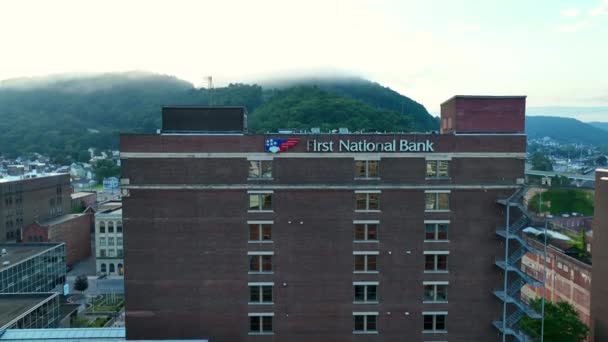 First National Bank Office Building Johnstown Pennsylvania Rising Aerial Reveal — Stock Video