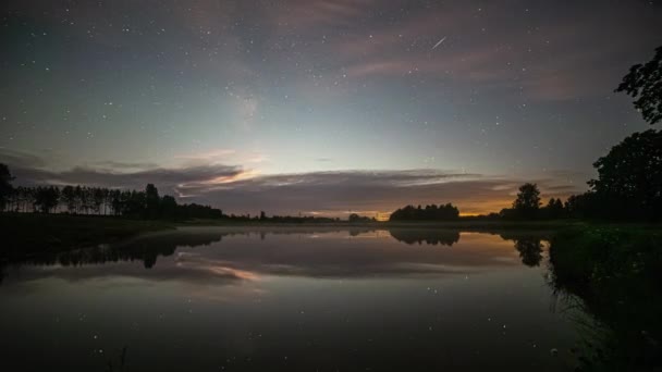 Timelapse Disparo Estrellas Visibles Justo Antes Del Amanecer Sobre Camino — Vídeos de Stock