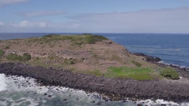 ニューサウスウェールズ州のクック島と風景の空中ビュー オーストラリア ドローン撮影 — ストック動画