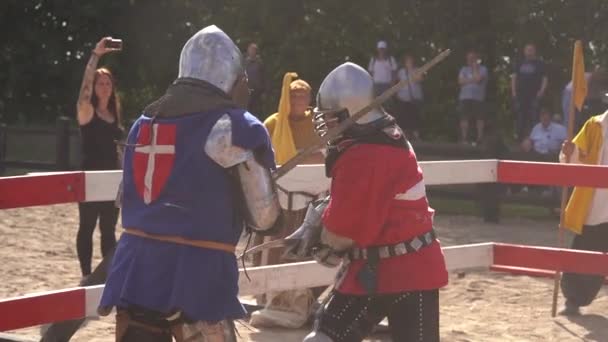 Dänische Ritter Kämpfen Turnier Während Der Bispens Markiert 2022 Spttrup — Stockvideo