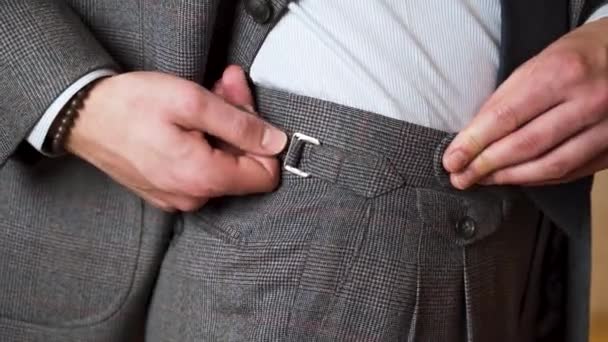 Homme Tweed Gris Serrage Pantalon Réglage Latéral Gros Plan — Video