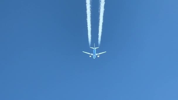 Unique Aerial View Wake Airbus 320 Flaying 2000Ft Higher Same — Stock Video