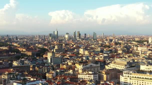 Milano Panoramiczny Widok Drona Słoneczne Późne Popołudnie Ruch Kamery Paralaksy — Wideo stockowe