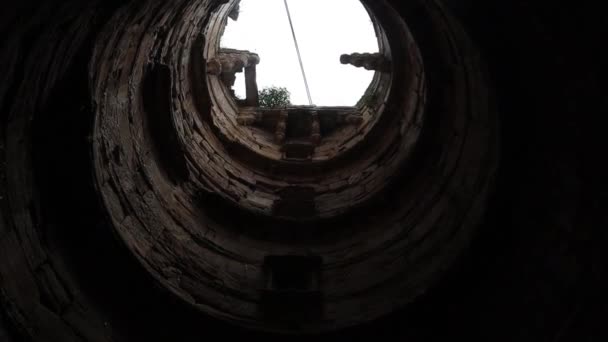 Stiefbrunnen Von Ambapur Der Nähe Von Ahmedabad — Stockvideo
