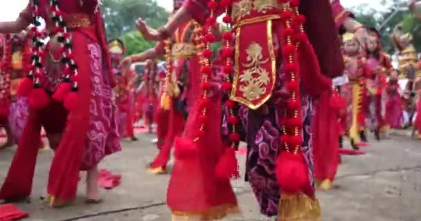 Kelana Topeng Dance Performance Cirebon Traditional Dance Фестиваль Rampak Kelana — стоковое видео