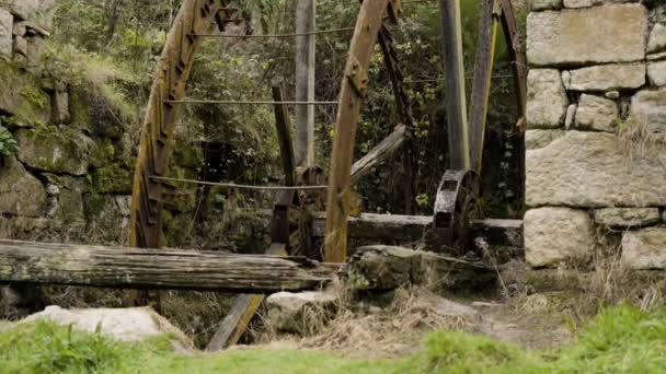 Förstörda China Stone Mill Tregard Valley Nära Stephen Branne Cornwall — Stockvideo