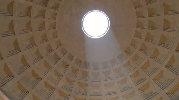 Sunlight Coming Hole Dome Ceiling Pantheon Tilt Rome — Stock Video
