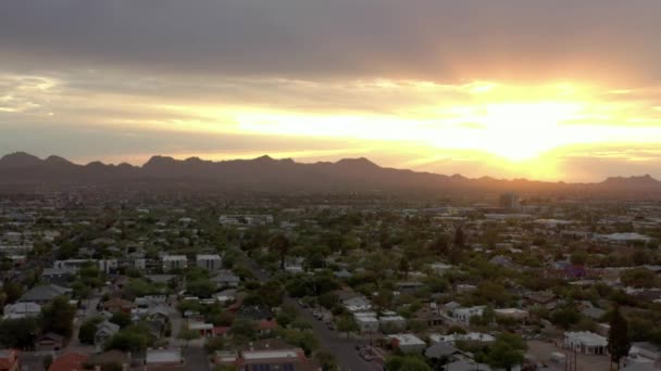 Drone Sobe Sobre Tucson Arizona Pôr Sol — Vídeo de Stock