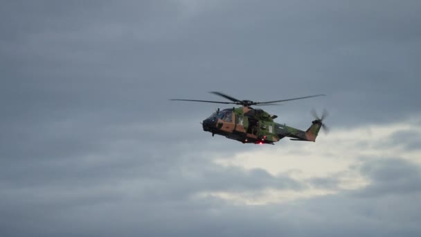 Mrh90 Army Helicopter Flying Brisbane Riverfire Festival Clouds Slow Motion — Stock Video