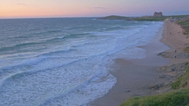 Fistral Plage Cornwall Littoral Bord Mer Grand Angle Coucher Soleil — Video